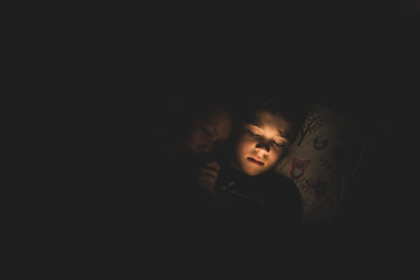 Studie (2020): Gewichtsdecken und ihr Effekt auf die Schlafqualität bei Kindern mit Autismus-Spektrum-Störung